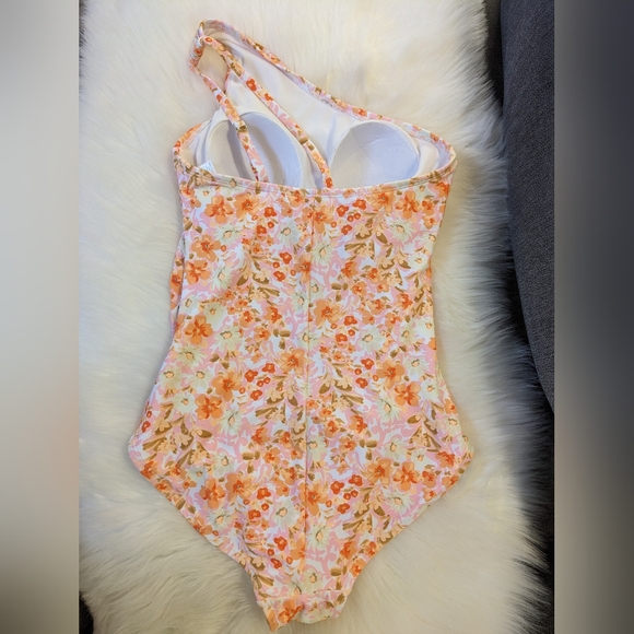 Kona Sol One shoulder swimsuit - Picture 2 of 5